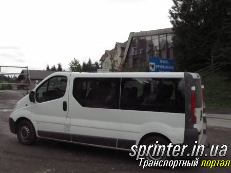 Пассажирские перевозки Микроавтобусы (до 9 мест) Opel Vivaro